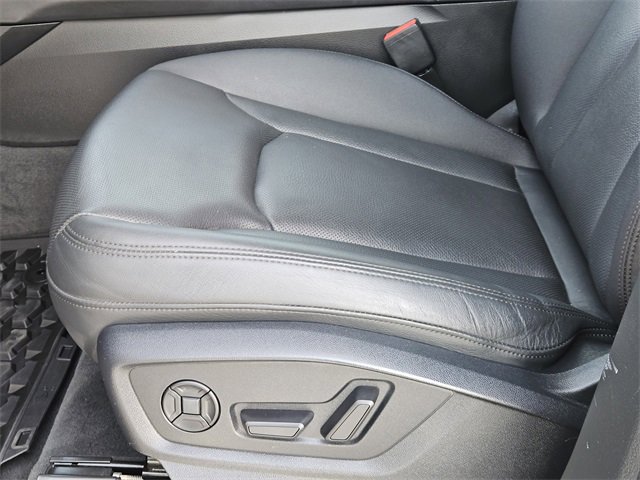 Used 2023 Audi Q7 3.0T Prestige image 24