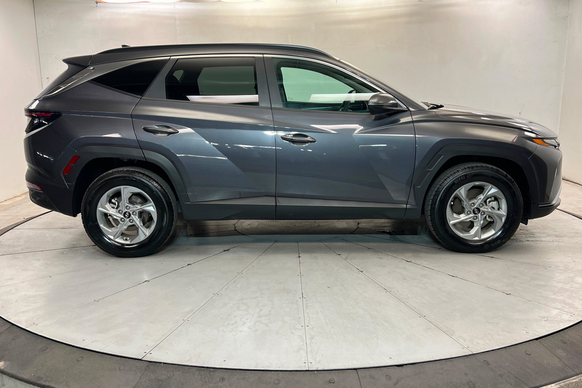 Used 2022 Hyundai Tucson SEL AWD/4WD image 6