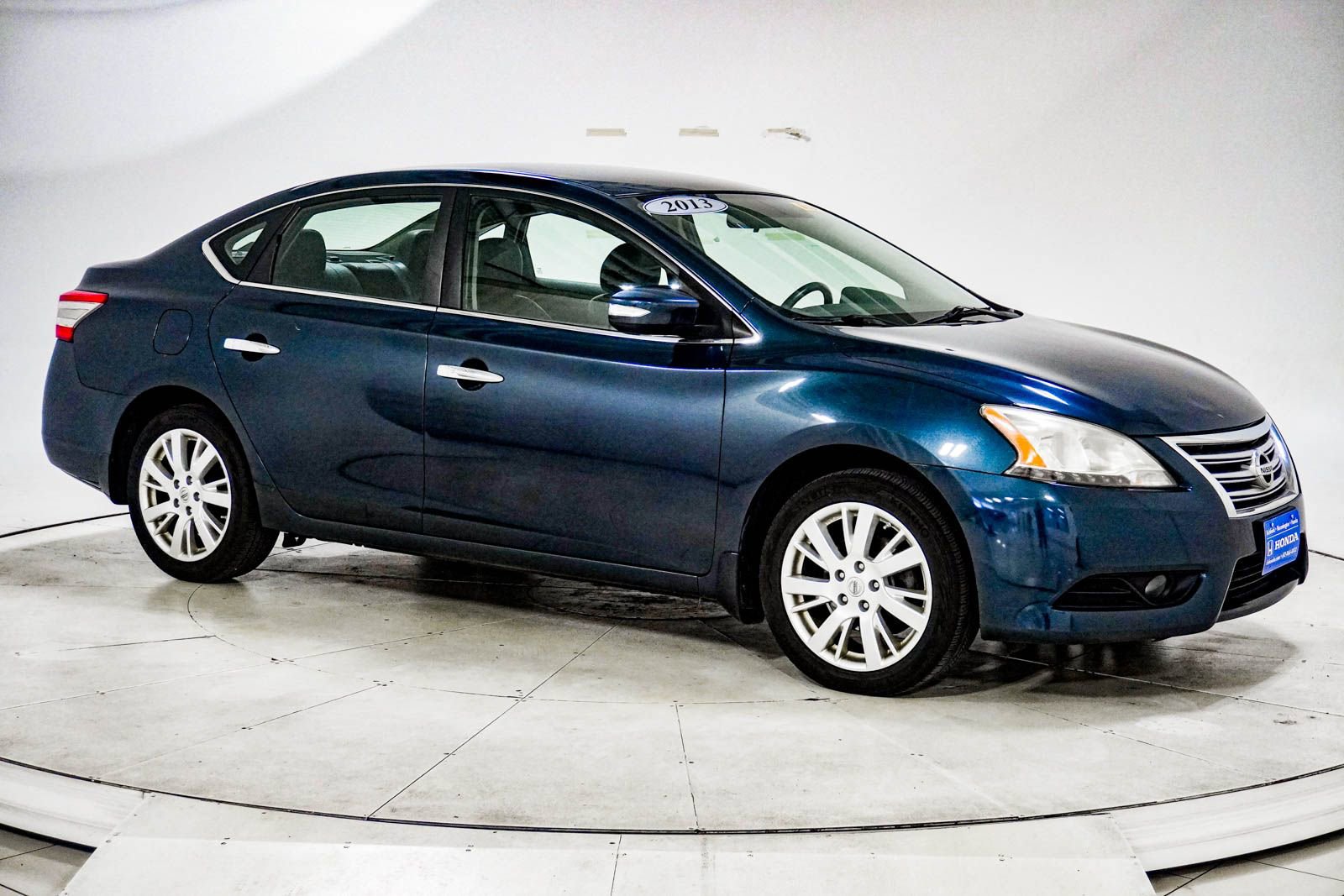 Used 2013 Nissan Sentra SL w/ Leather Pkg image 12