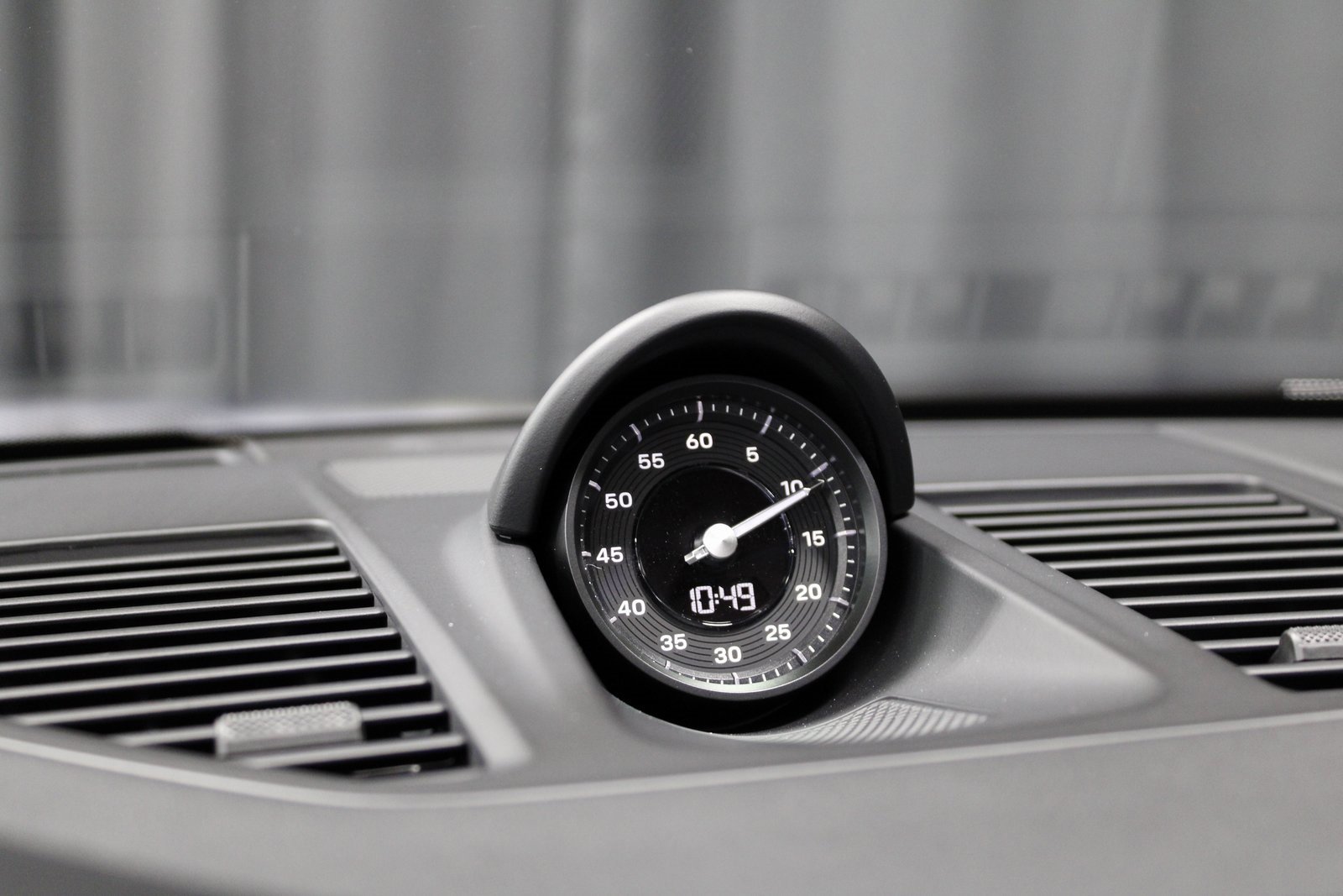 Certified 2025 Porsche 911 Carrera image 31