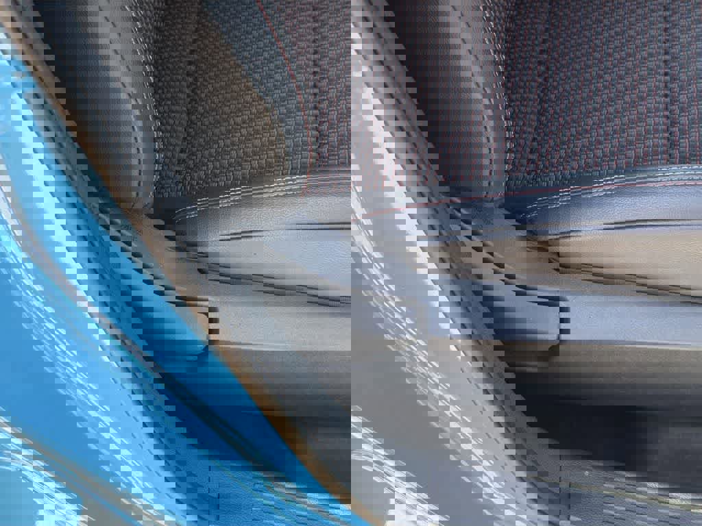 Used 2025 Nissan Kicks SR image 34