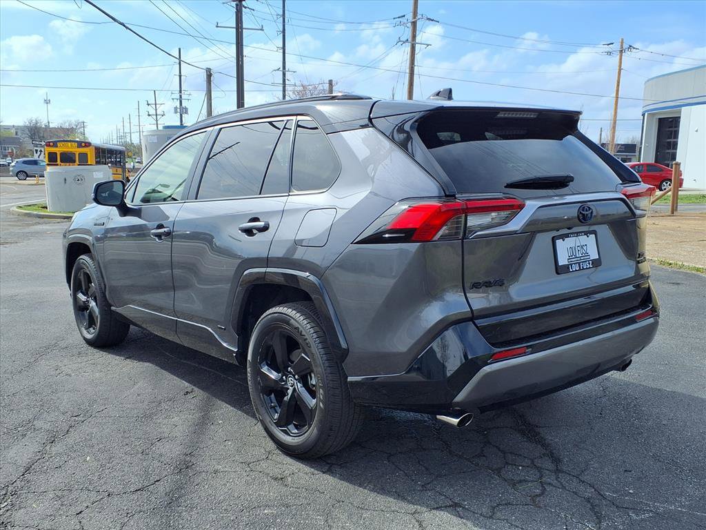 Used 2019 Toyota RAV4 XSE image 2