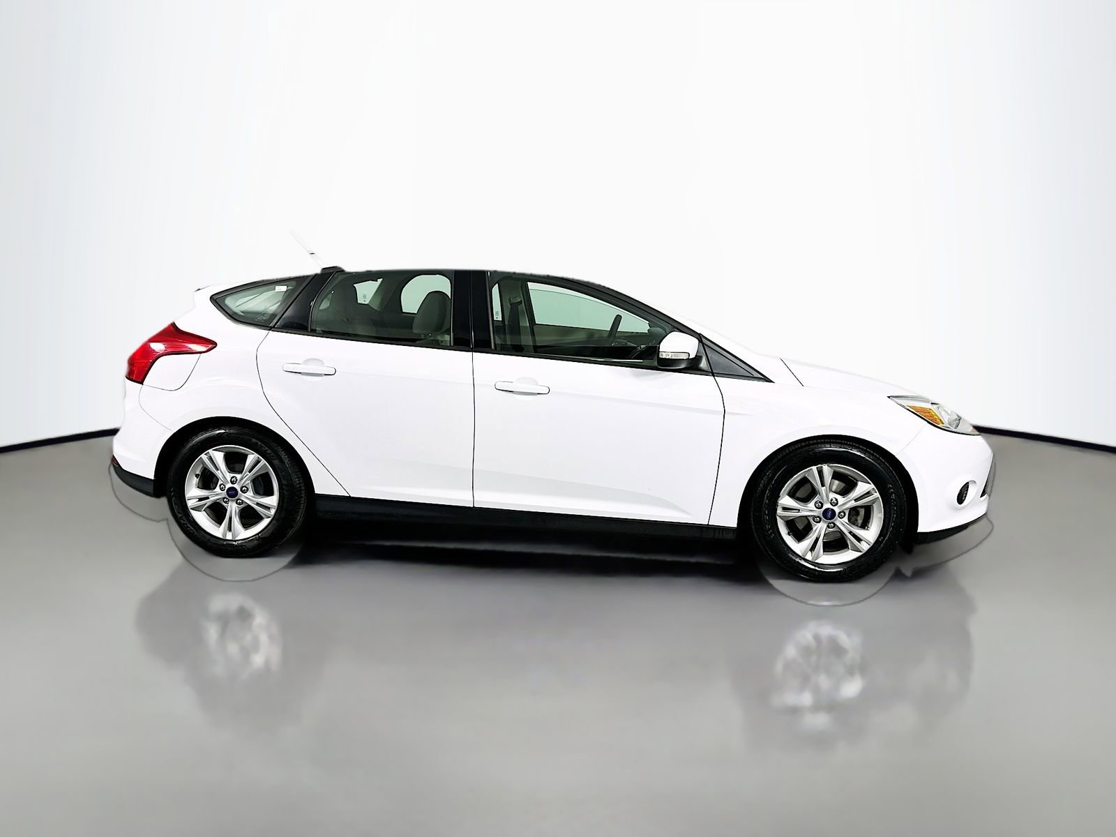 Used 2014 Ford Focus SE FWD image 8