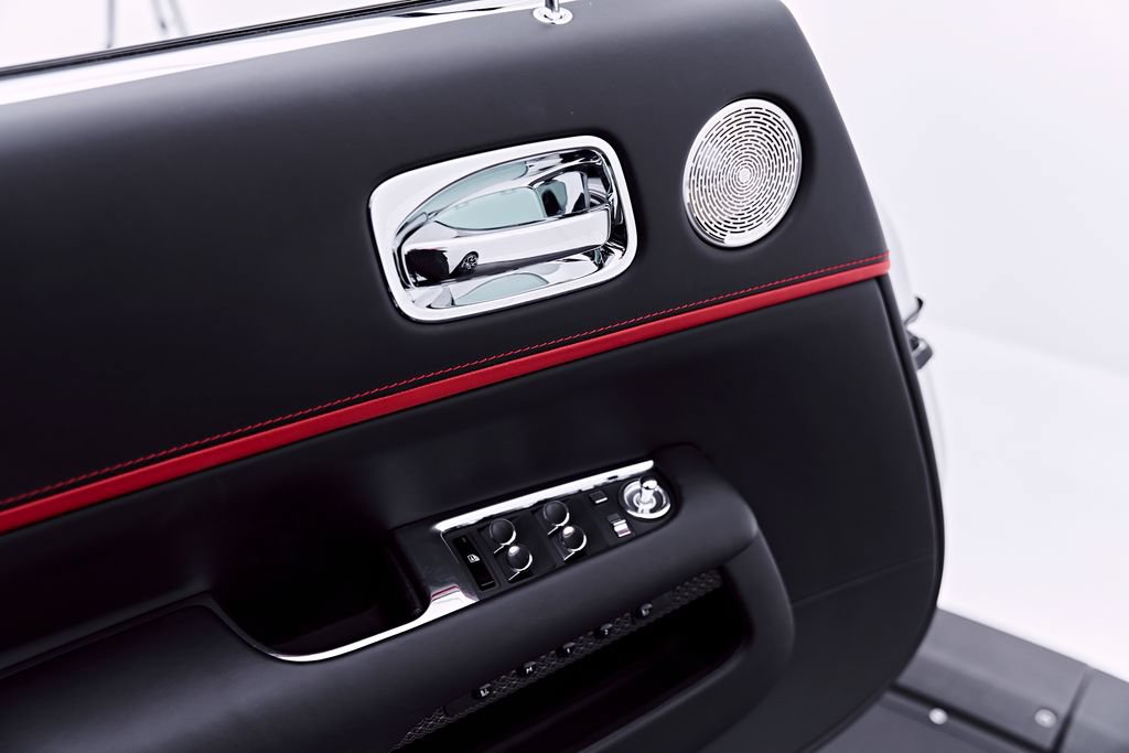 Used 2020 Rolls-Royce Dawn RWD image 48