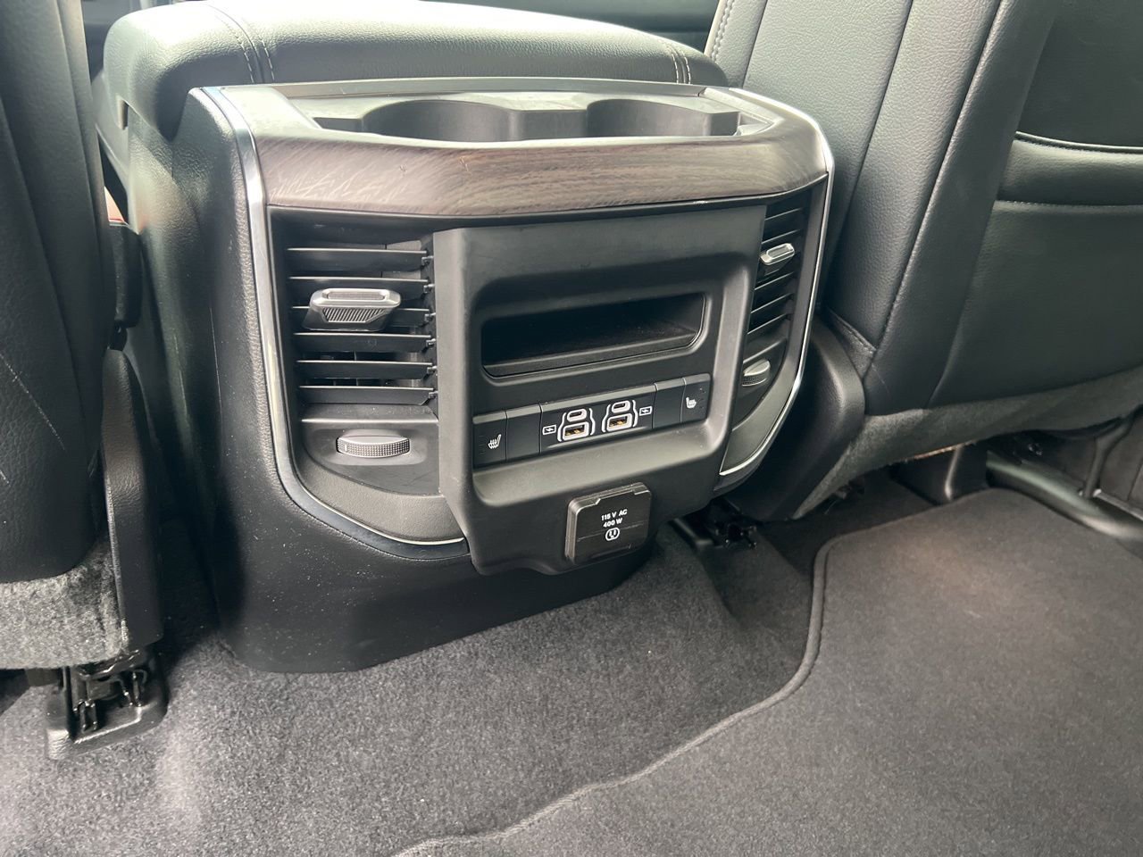 Used 2025 RAM 1500 Laramie w/ Sport Appearance Package AWD/4WD image 21