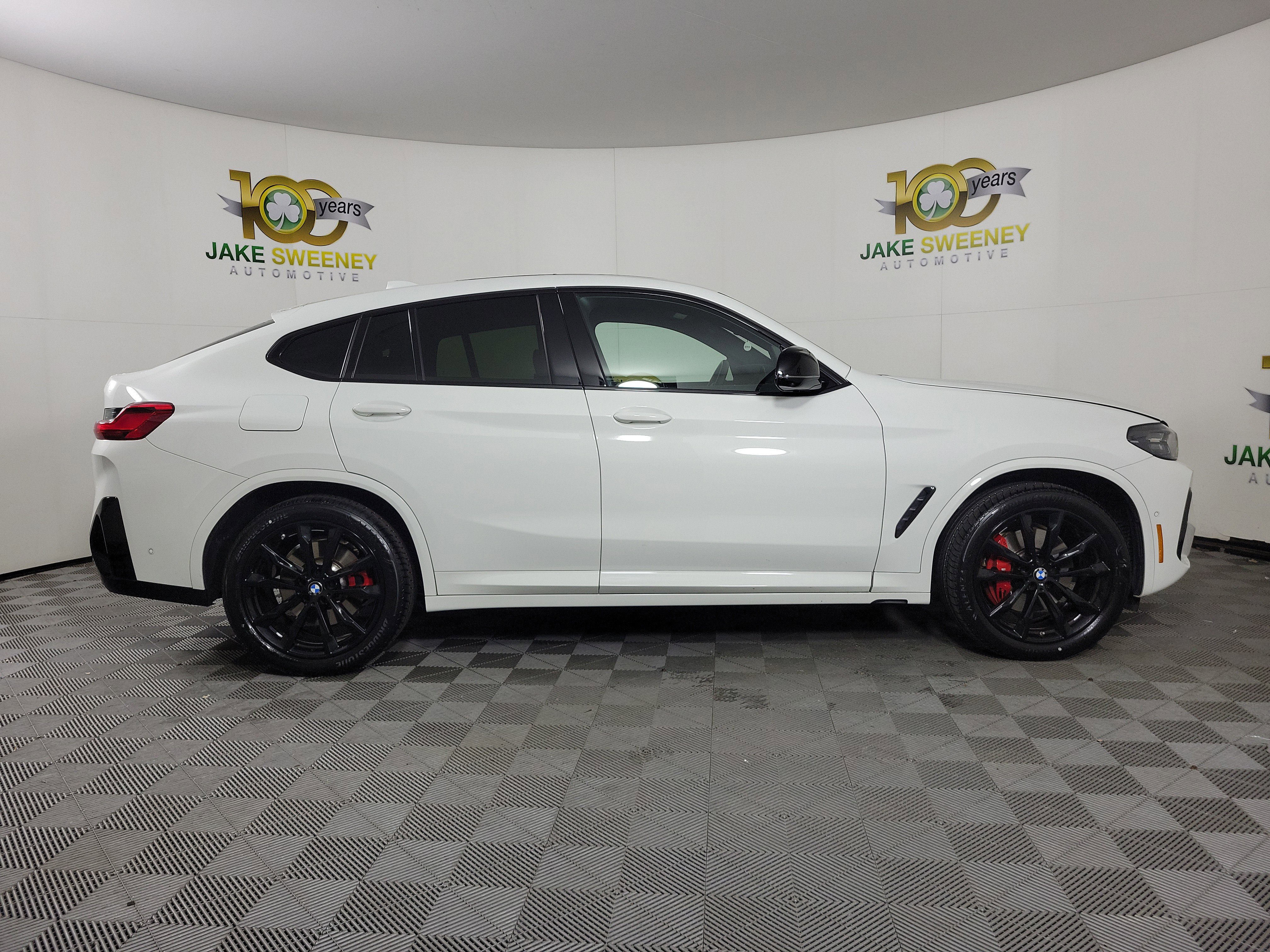 Certified 2024 BMW X4 M40i image 8