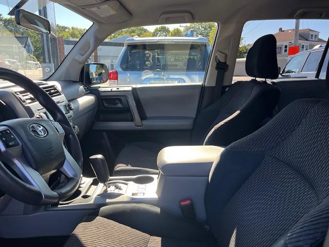 Used 2013 Toyota 4Runner SR5 image 5