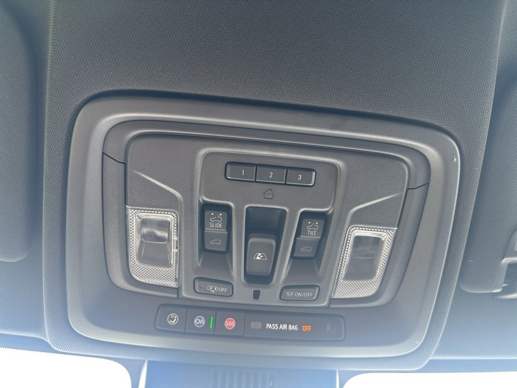 Used 2024 Chevrolet Silverado 1500 ZR2 w/ Technology Package image 25