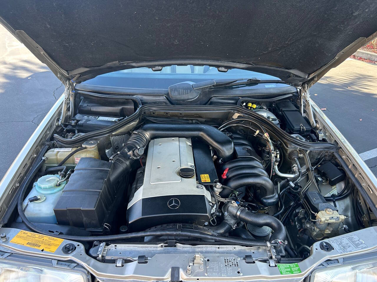 Used 1994 Mercedes-Benz E 320 Sedan image 9