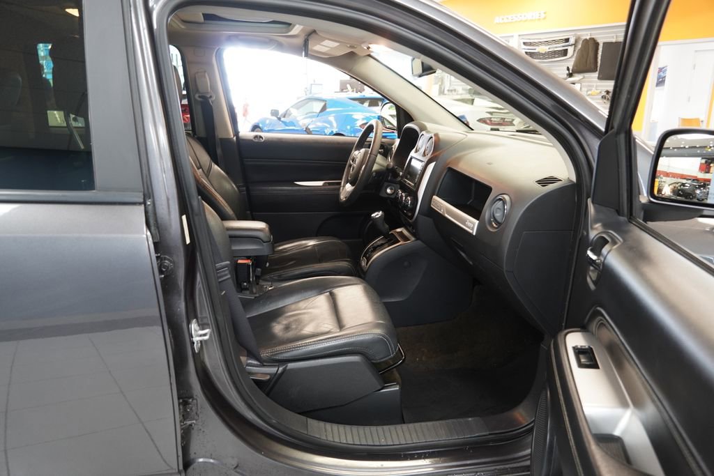 Used 2017 Jeep Compass High Altitude image 21