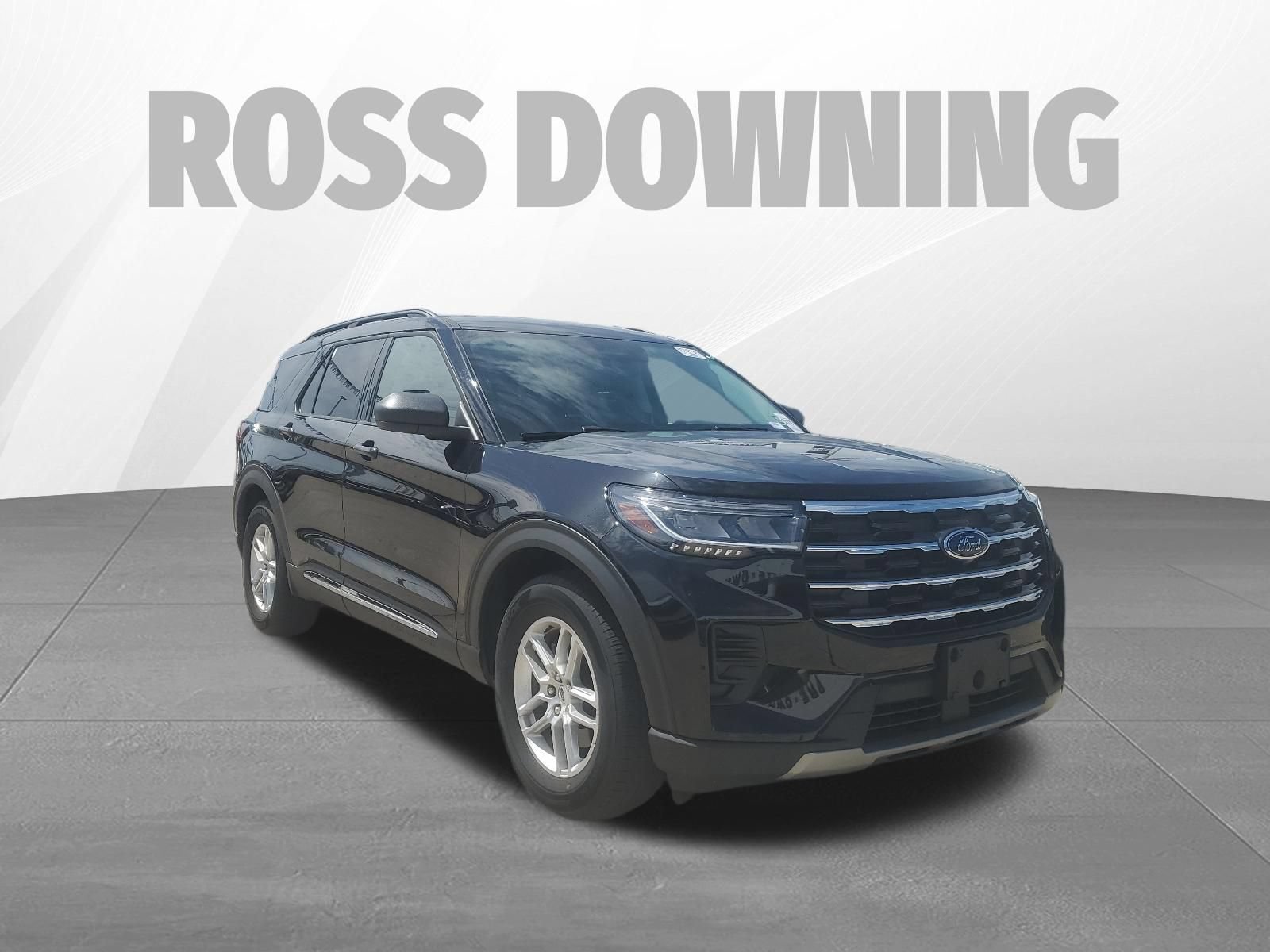 Used 2025 Ford Explorer Active RWD image 3