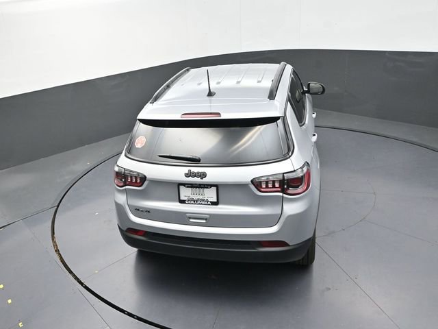 New 2026 Jeep Compass Latitude image 17