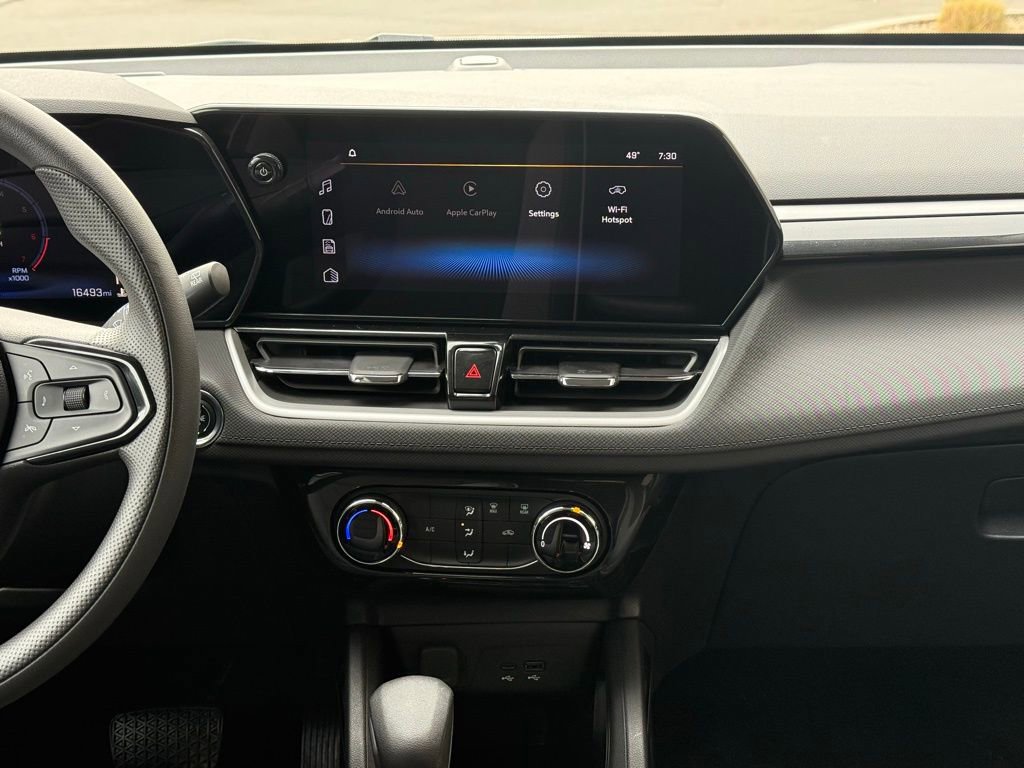 Used 2024 Chevrolet TrailBlazer LT image 14