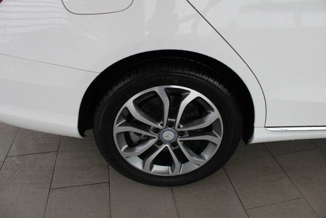 Used 2016 Mercedes-Benz C 300 4MATIC Sedan image 27