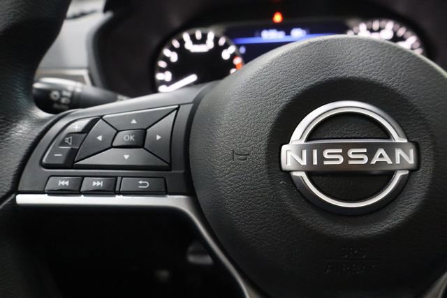Used 2024 Nissan Altima 2.5 SV FWD image 24