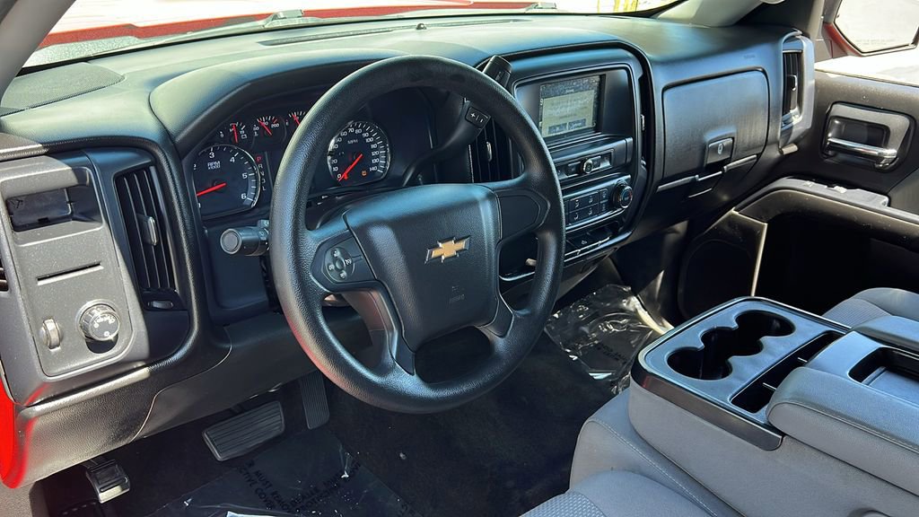 Used 2018 Chevrolet Silverado 1500 Custom w/ Custom Value Package RWD image 13