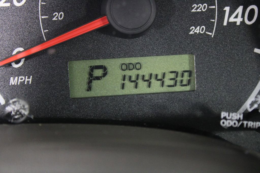 Used 2010 Toyota Corolla LE FWD image 24