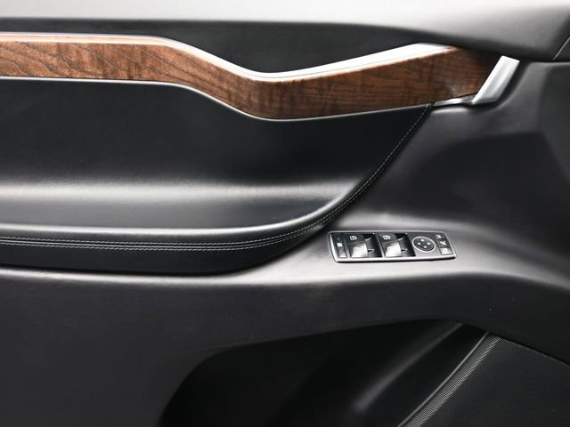 Used 2021 Tesla Model X Long Range image 10