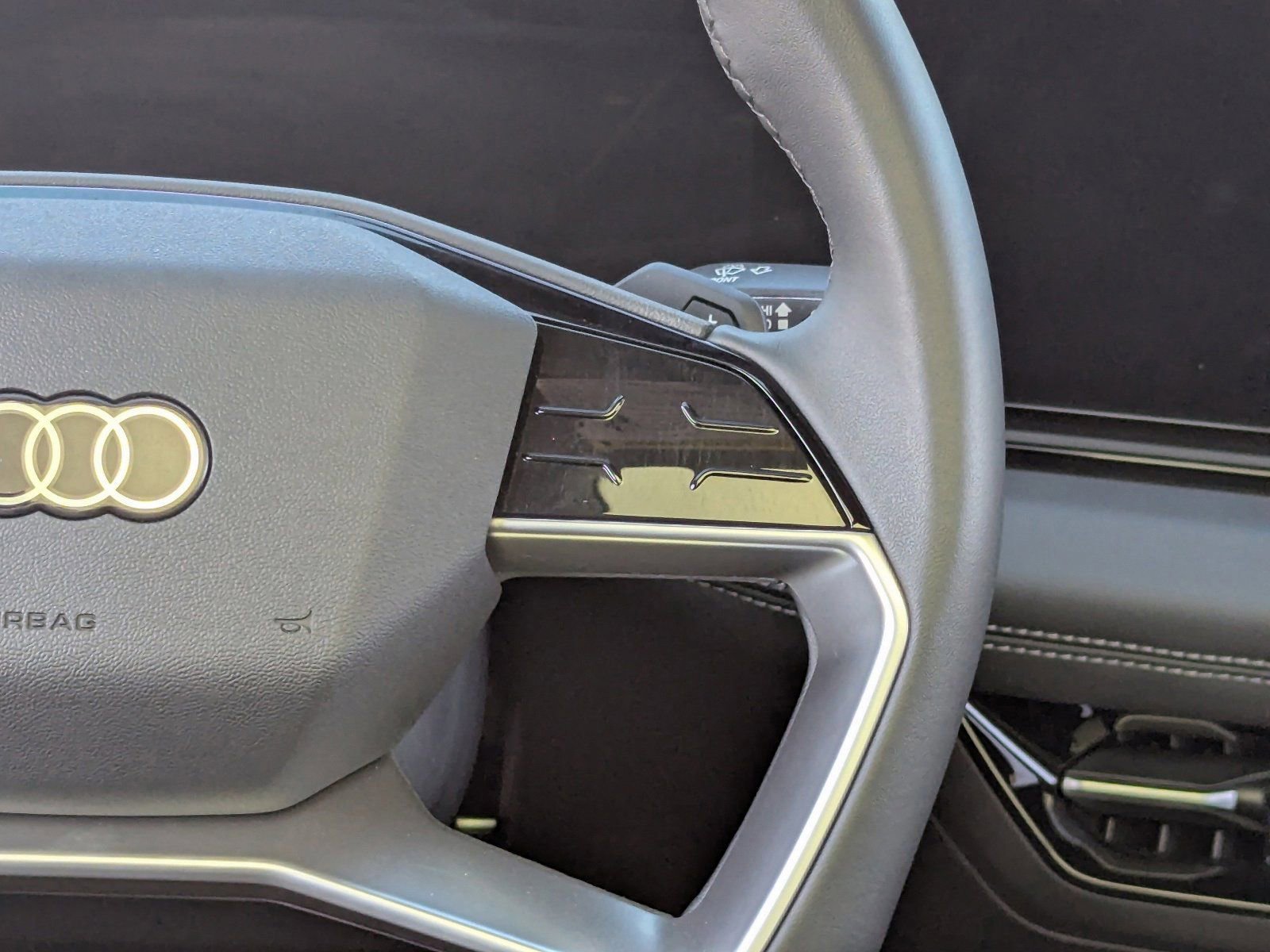 Used 2025 Audi A6 e-tron Prestige w/ Black Warm Weather Package image 21