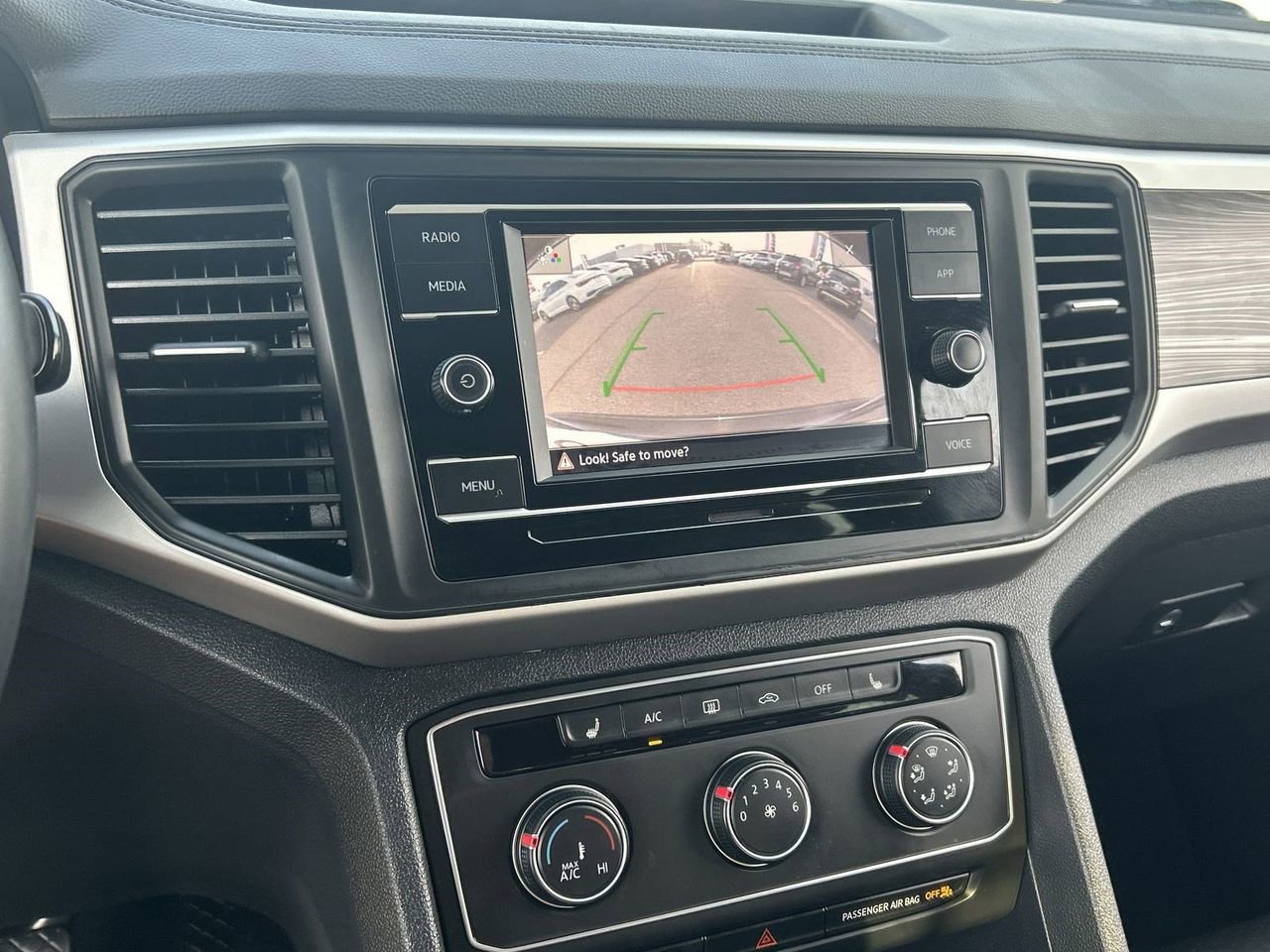 Certified 2022 Volkswagen Atlas Cross Sport SE image 23