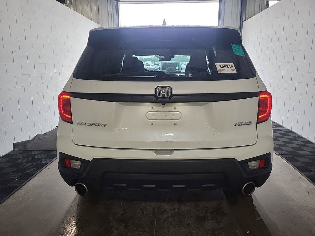 Used 2023 Honda Passport EX-L image 5