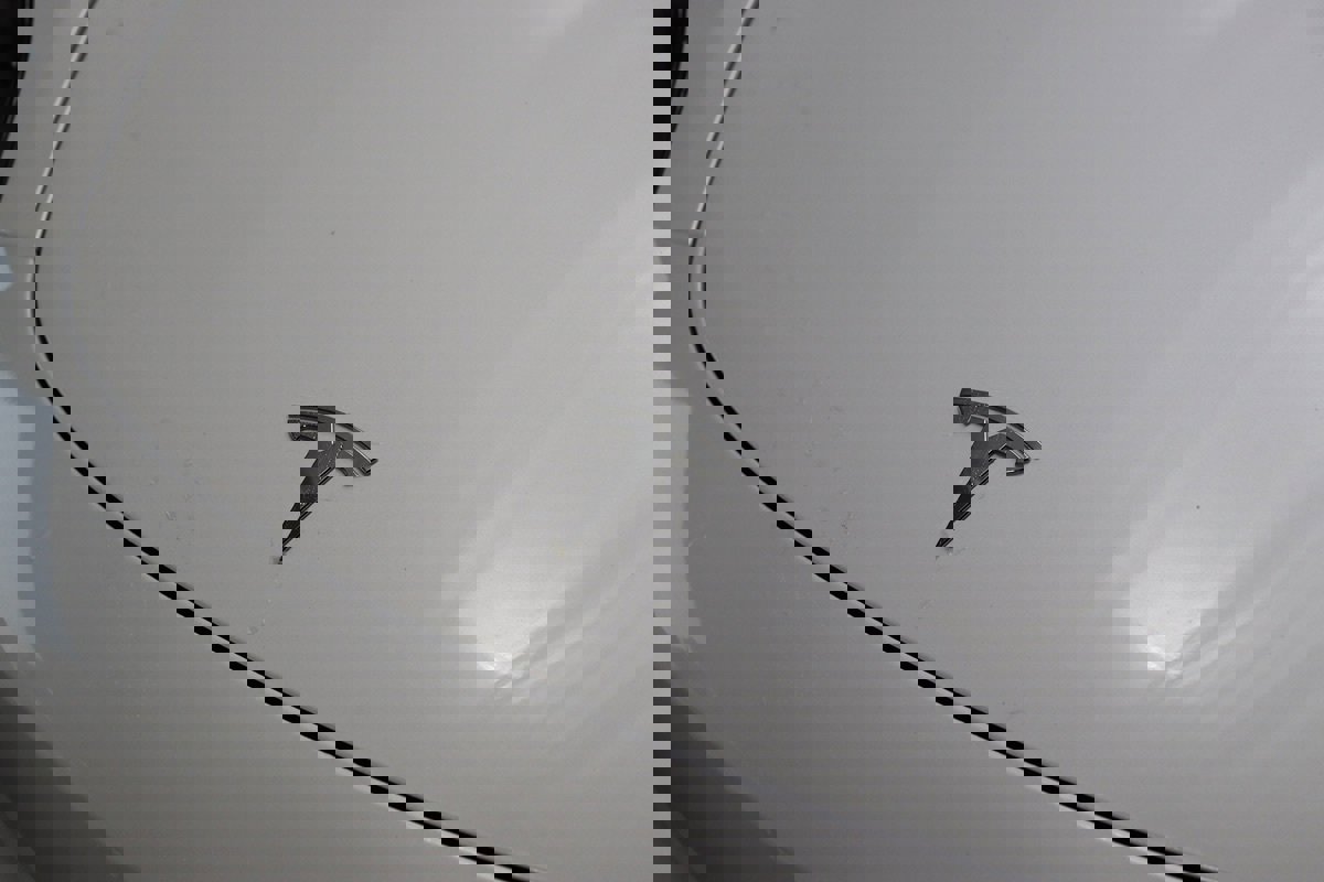 Used 2023 Tesla Model 3 Standard Range image 4