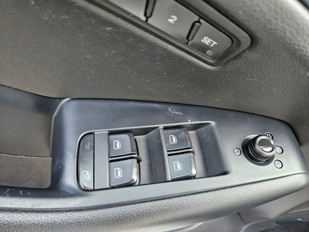 Used 2010 Audi Q5 3.2 Prestige image 16