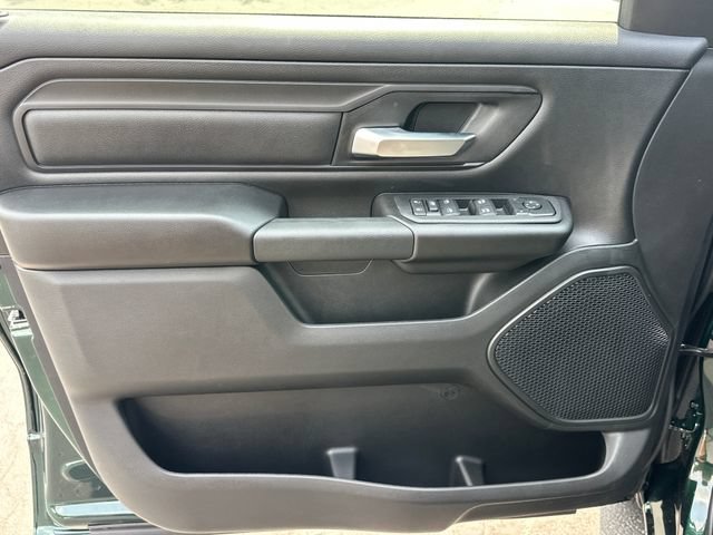 New 2026 RAM 1500 Express AWD/4WD image 12