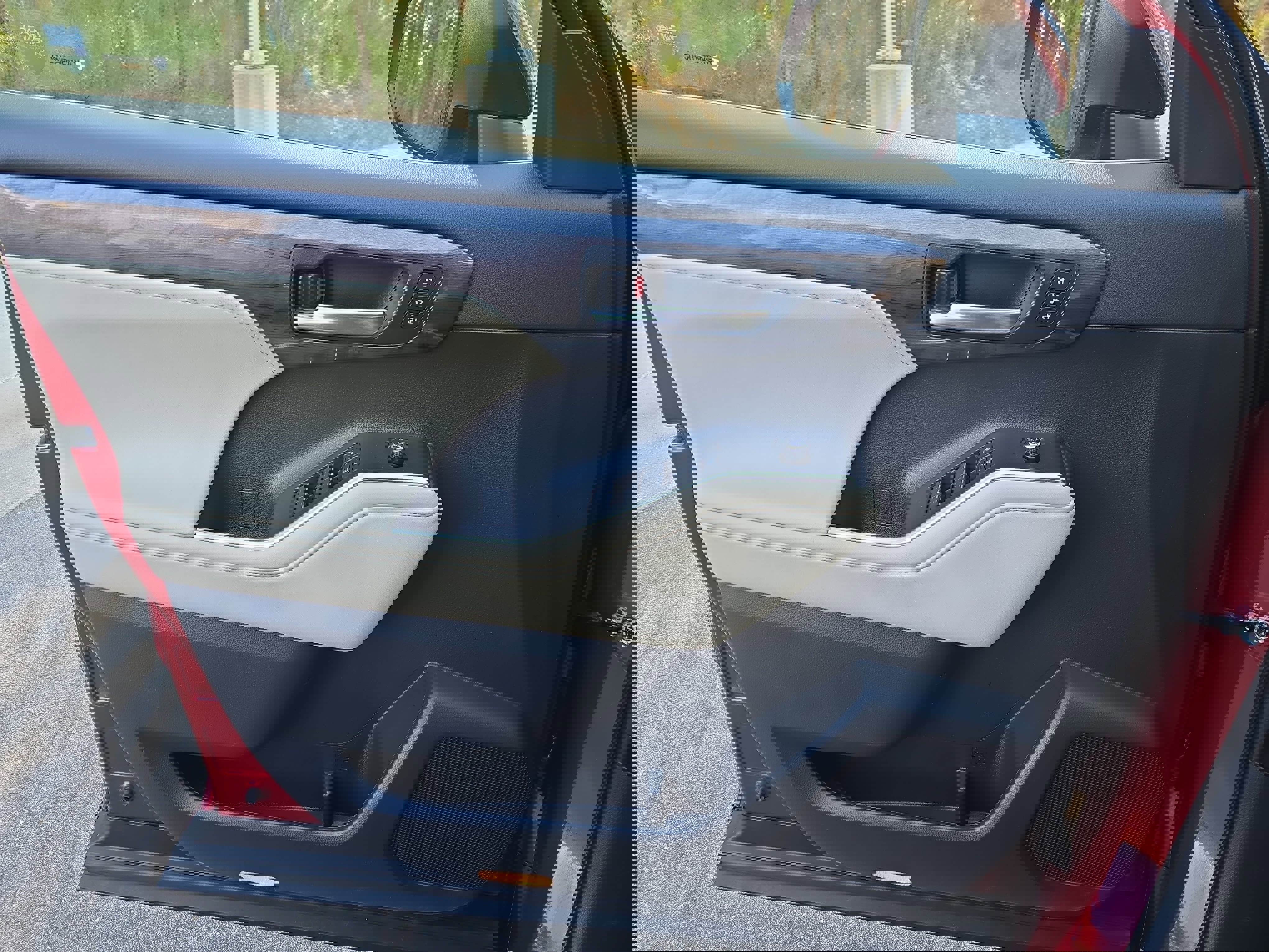 Used 2023 Toyota Highlander Limited image 28