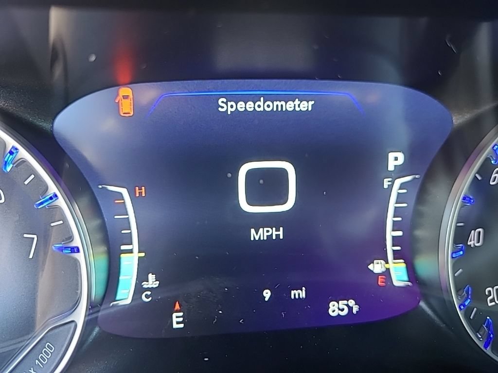 New 2025 Chrysler Pacifica Select FWD image 36