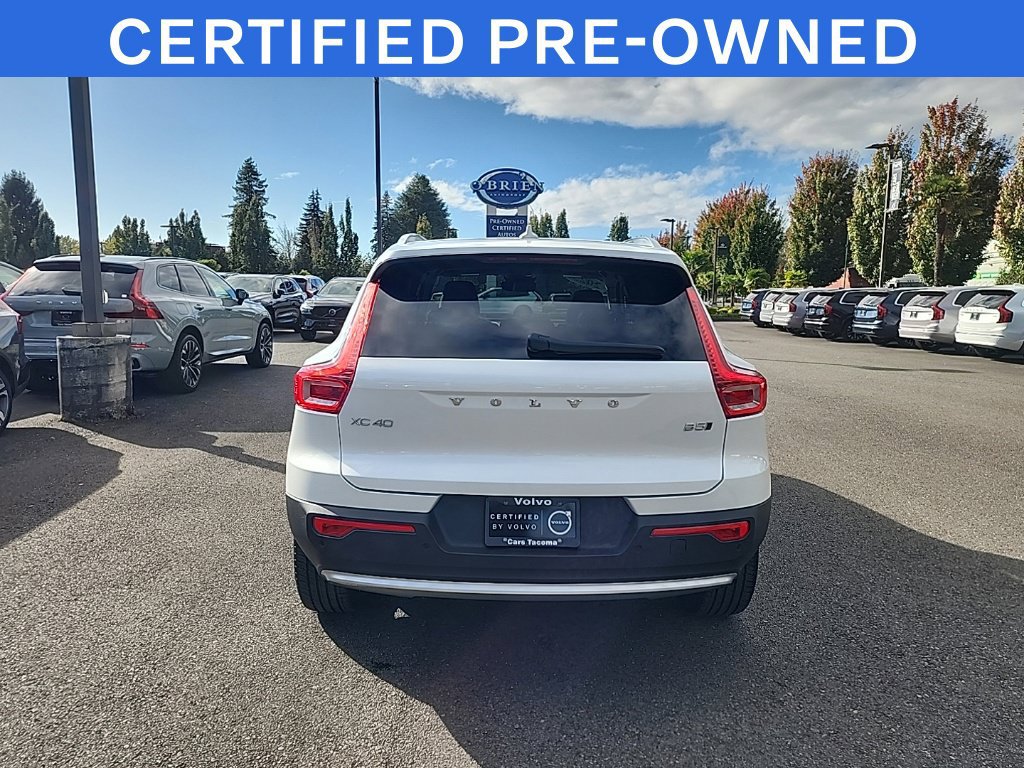 Used 2025 Volvo XC40 B5 Core w/ Protection Package Premier AWD/4WD image 4