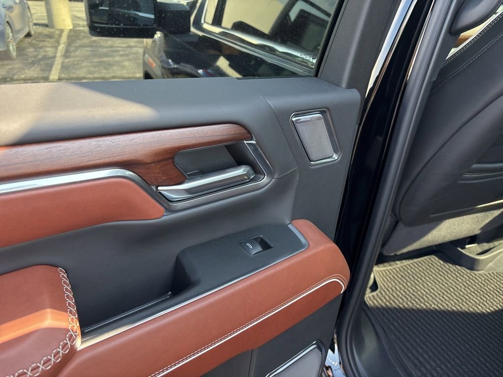 Used 2024 GMC Sierra 2500 Denali Ultimate image 13