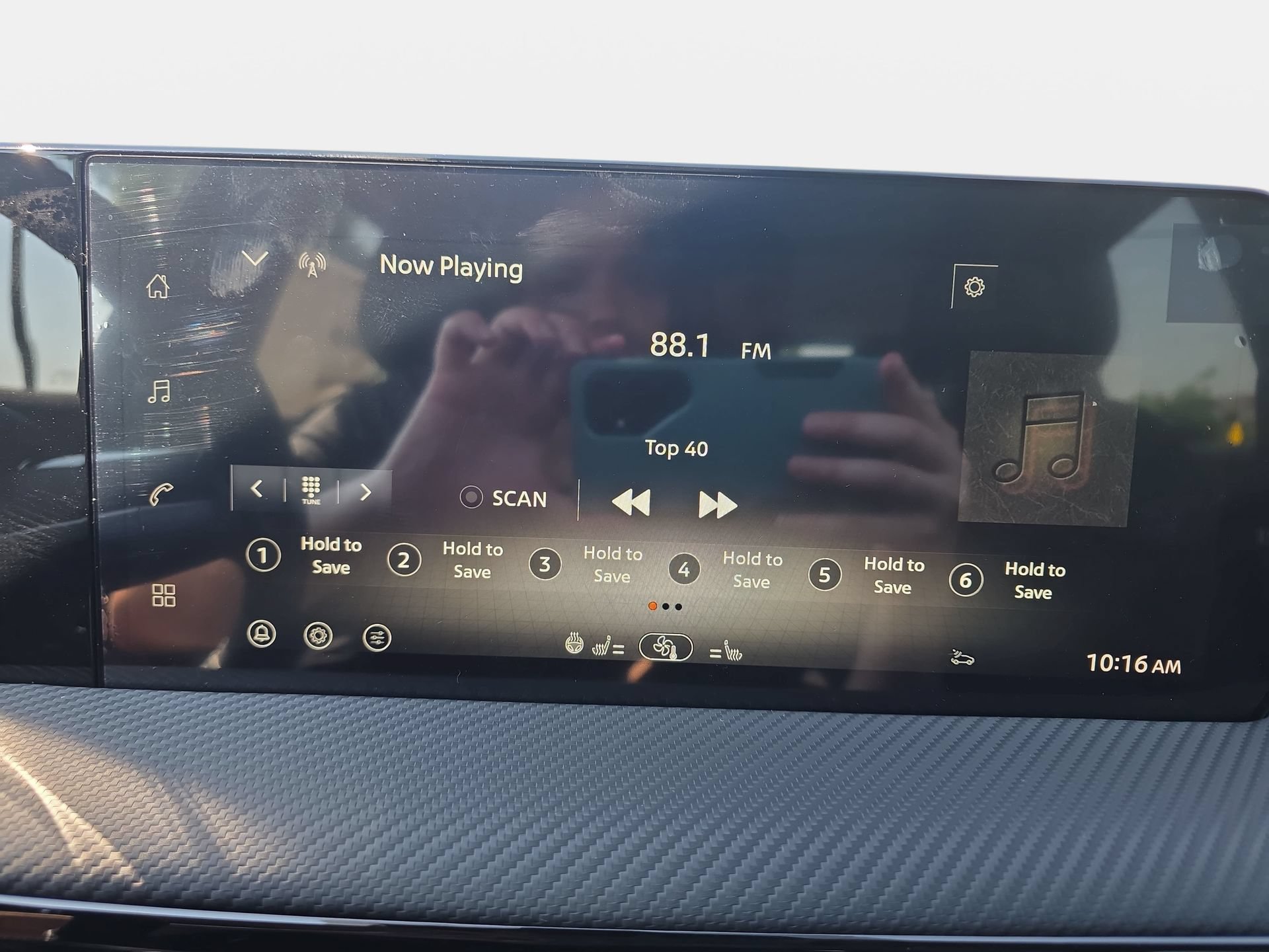 New 2026 Nissan Kicks SR w/ SR Premium Package FWD image 21