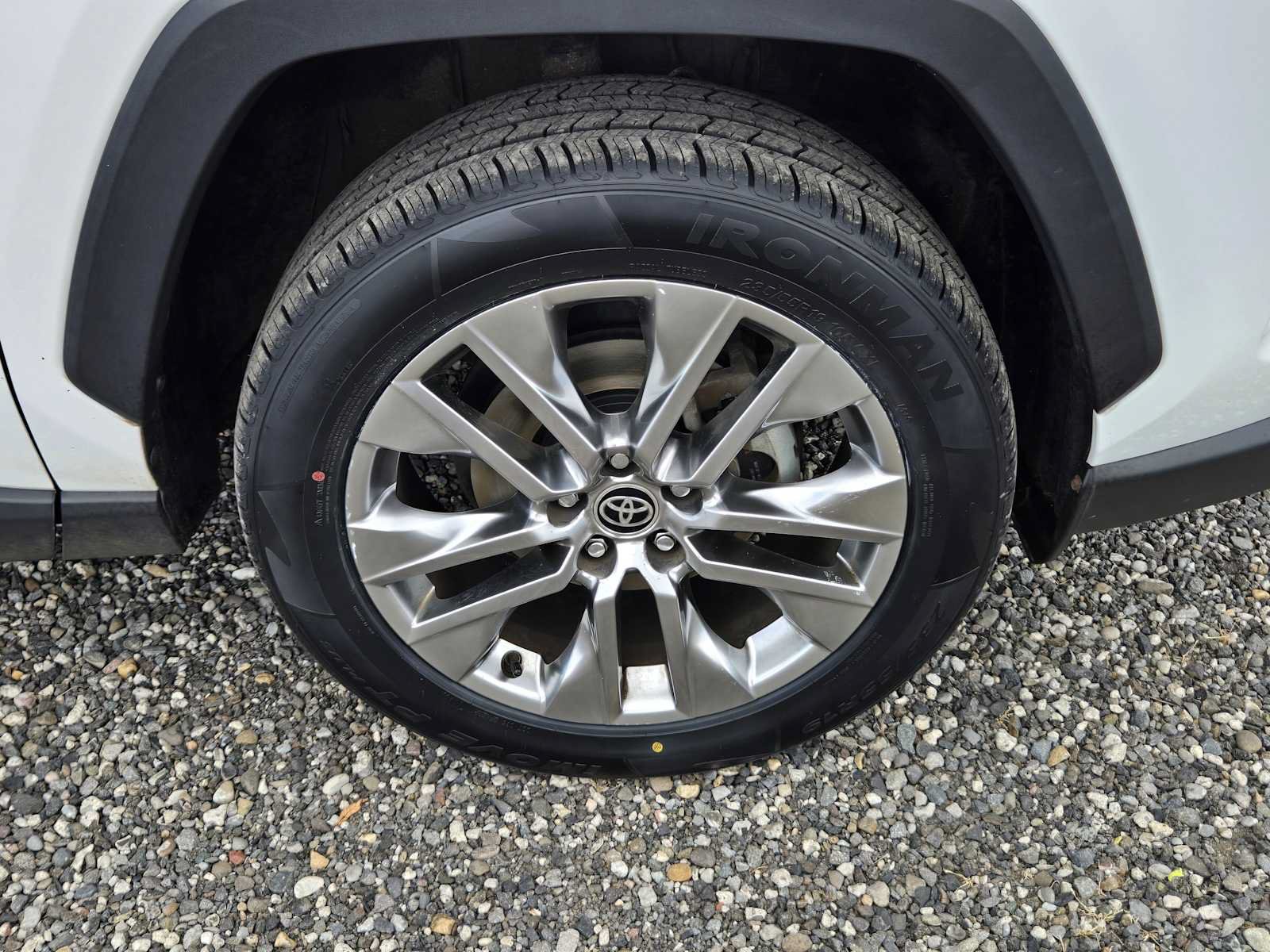 Used 2020 Toyota RAV4 XLE Premium AWD/4WD image 11