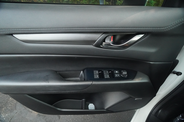 Used 2019 MAZDA CX-5 Touring FWD image 11
