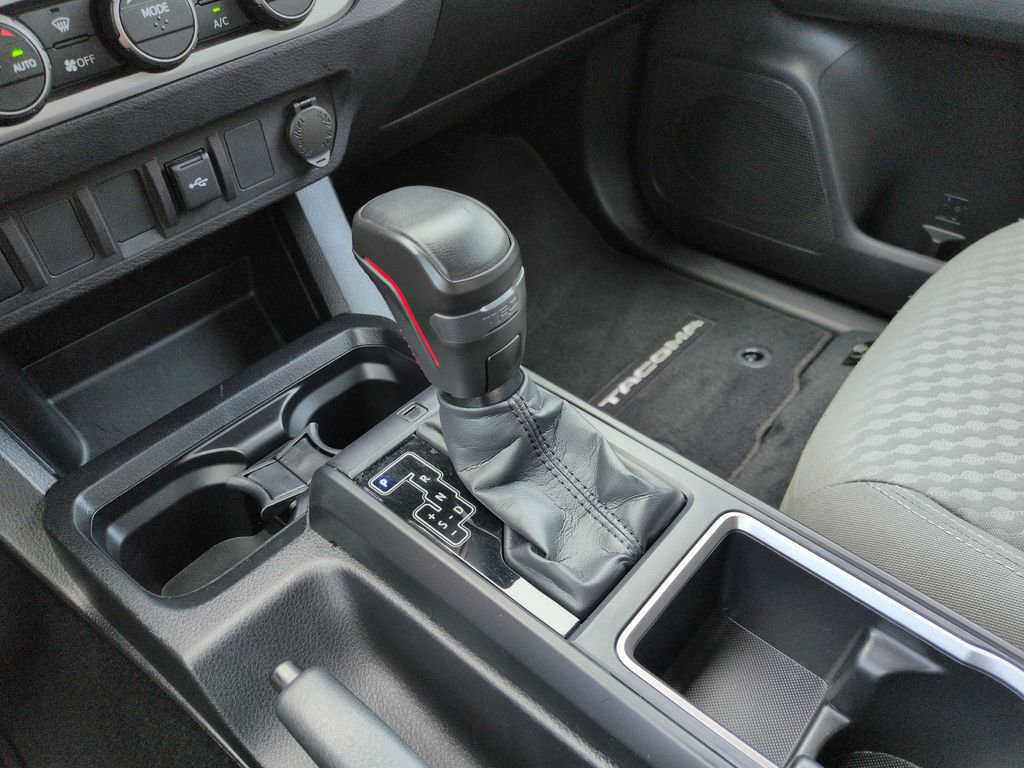 Used 2022 Toyota Tacoma SR AWD/4WD image 24