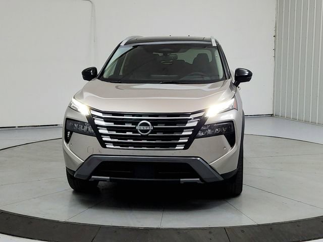 Used 2025 Nissan Rogue SL w/ Tech Package image 2