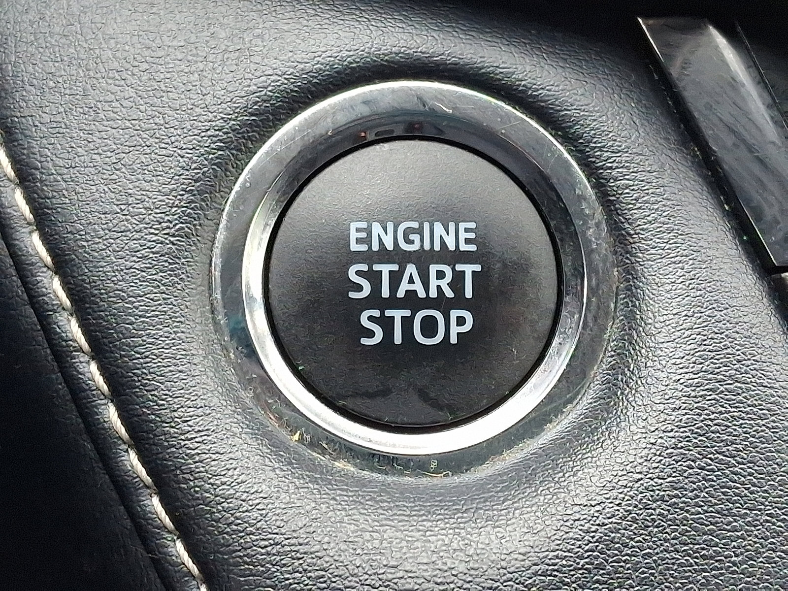 Used 2018 Toyota RAV4 XLE w/ Plus Extra Value Package image 22