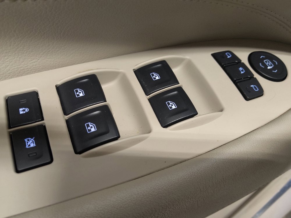 Used 2016 Cadillac Escalade Premium image 27