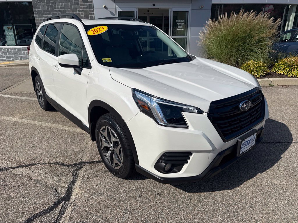 Used 2023 Subaru Forester Premium AWD/4WD image 7