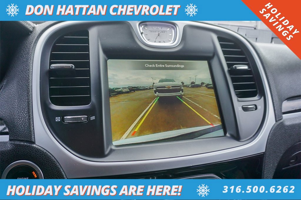 Used 2023 Chrysler 300 Touring w/ Sport Appearance Package image 9