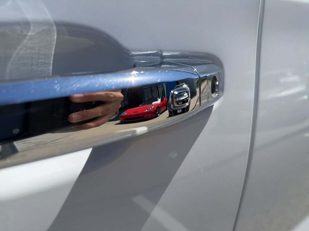 Certified 2024 Chevrolet Silverado 1500 LTZ AWD/4WD image 13