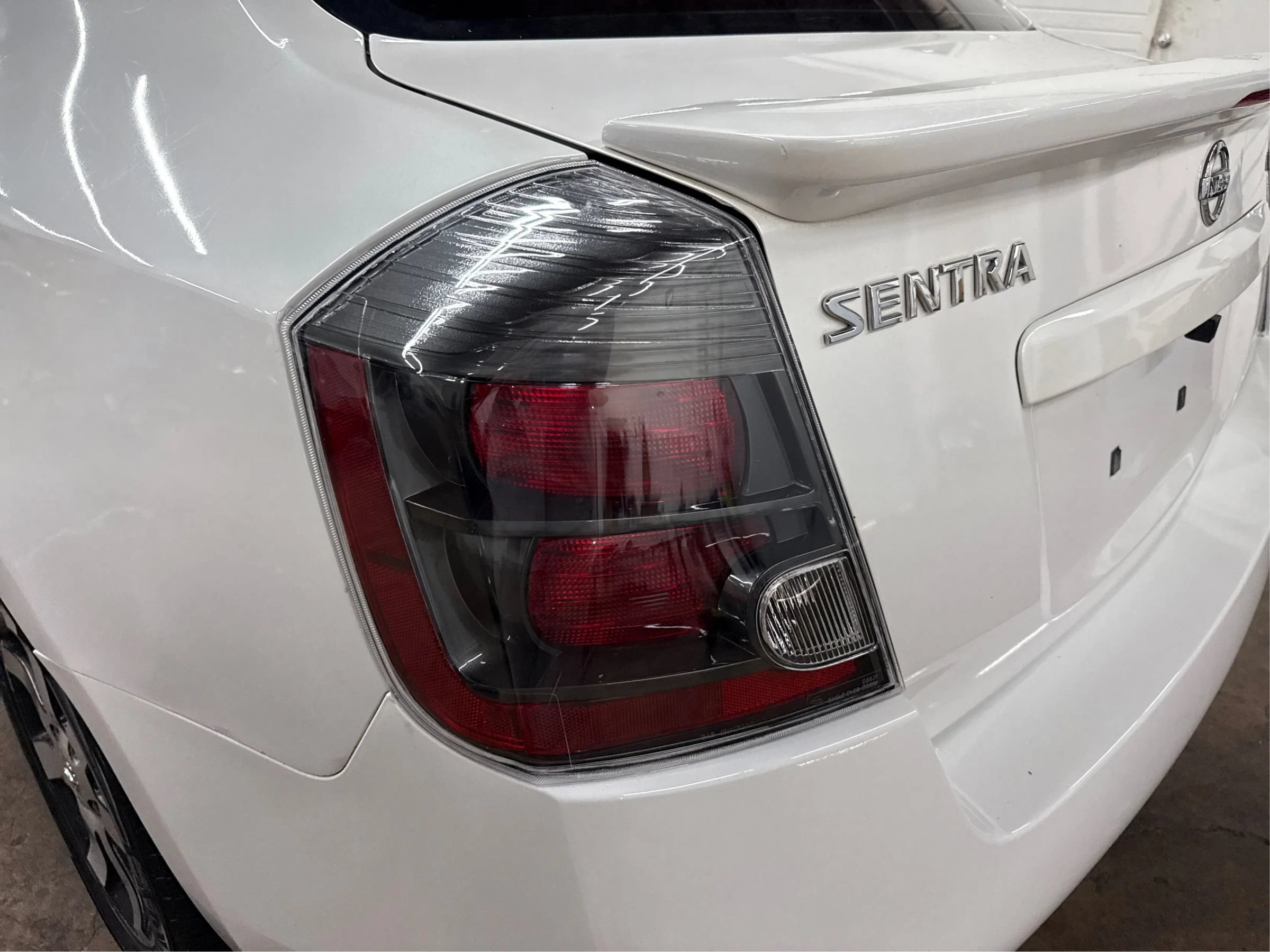 Used 2012 Nissan Sentra 2.0 SR w/ Special Edition Pkg FWD image 36