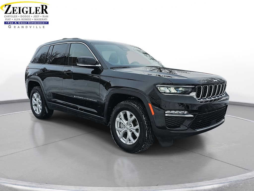 Certified 2023 Jeep Grand Cherokee Limited image 3