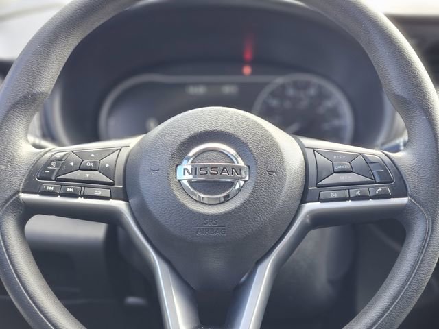 Used 2020 Nissan Kicks SV image 16