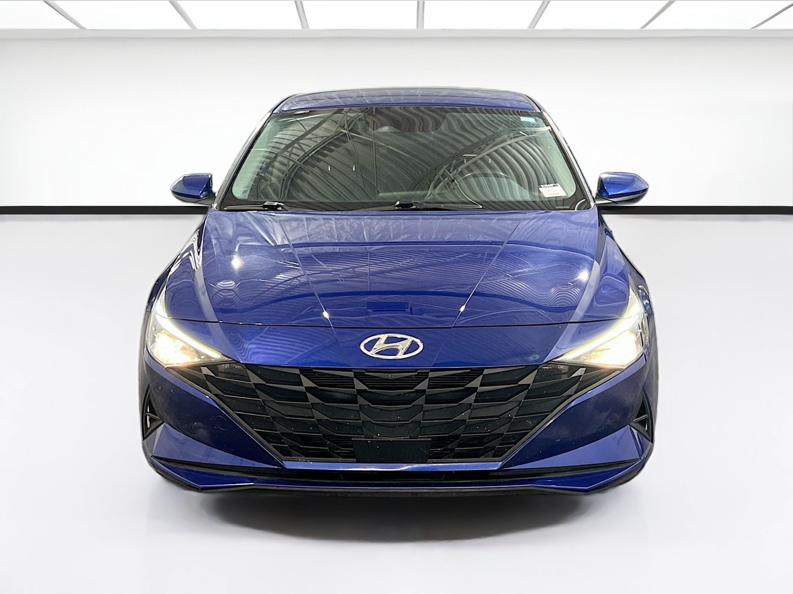 Used 2021 Hyundai Elantra SEL w/ Convenience Package FWD image 2