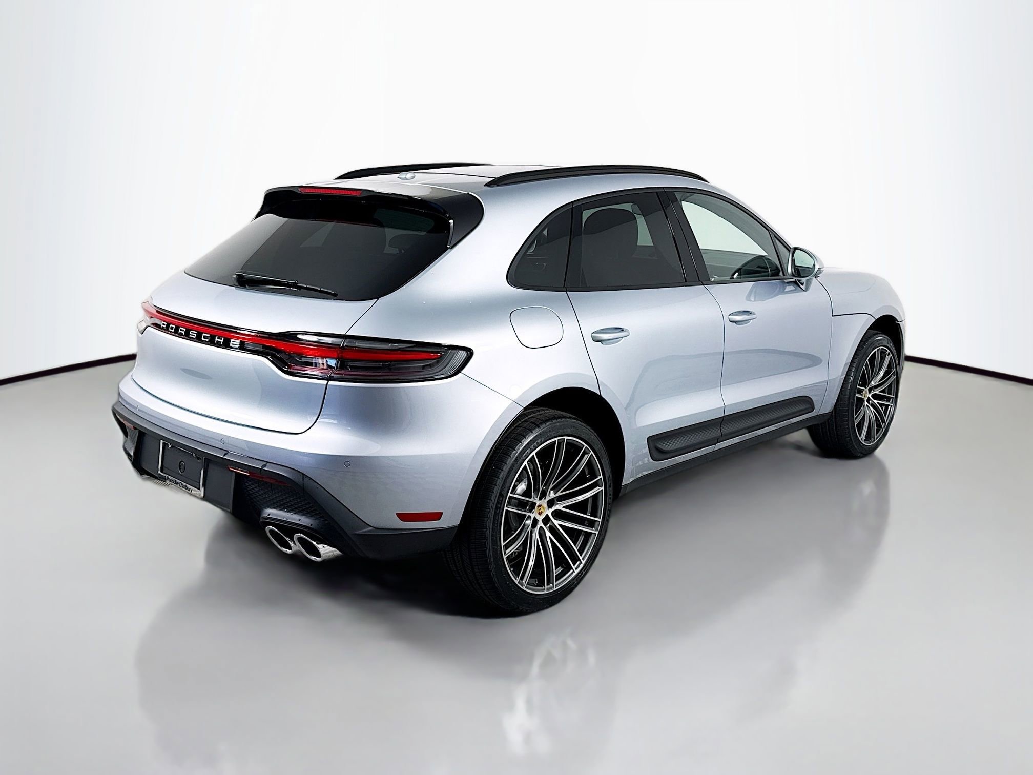 Certified 2026 Porsche Macan image 9