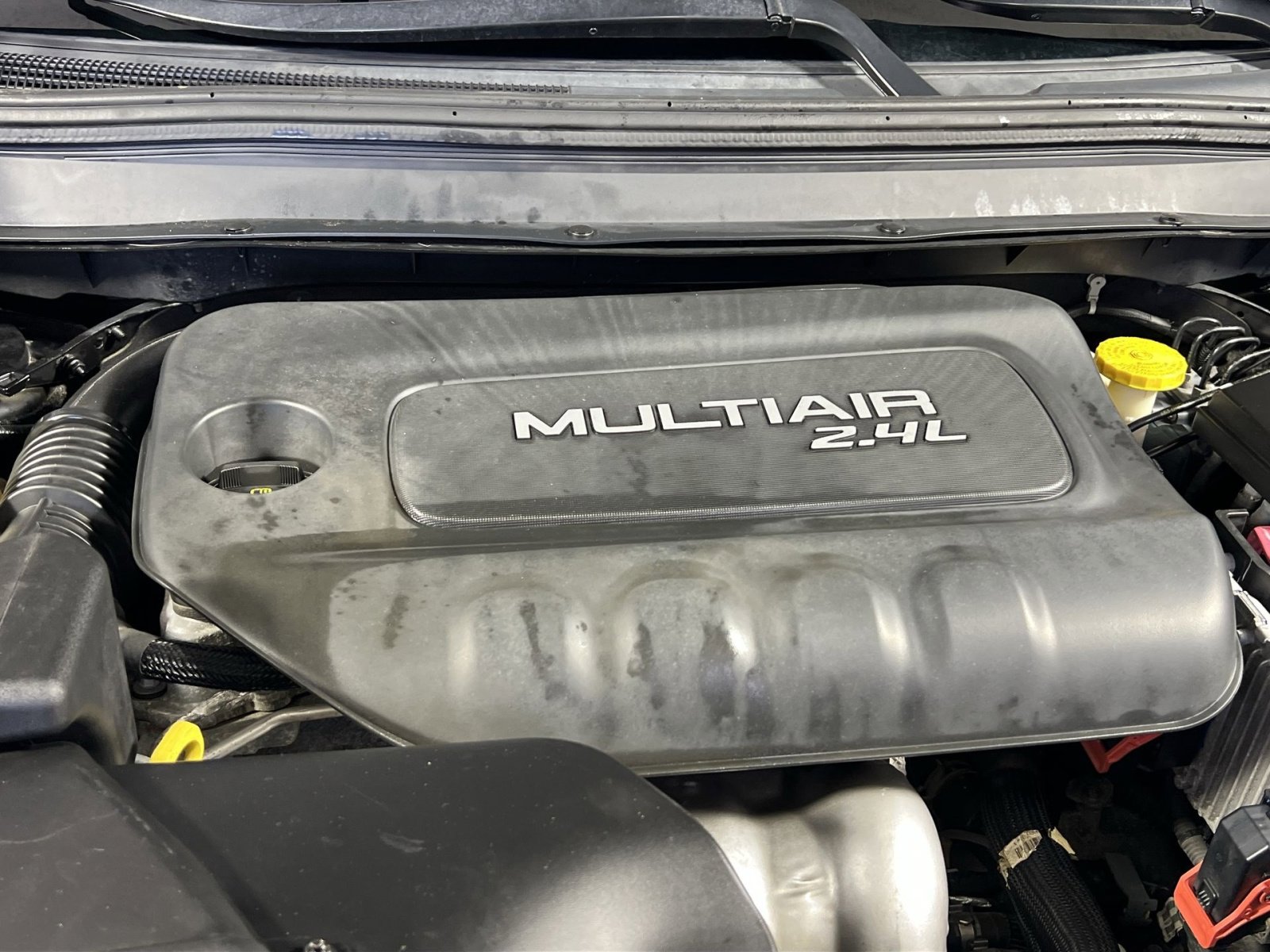 Used 2015 Jeep Cherokee Latitude w/ Cold Weather Group image 28