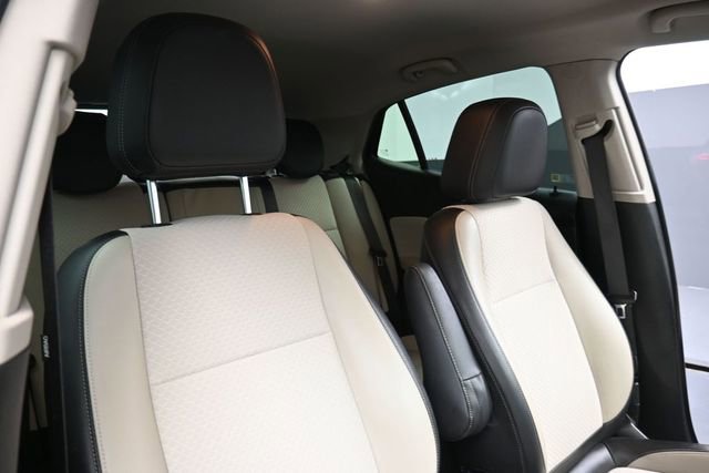 Used 2020 Buick Encore Preferred w/ Safety Package FWD image 27