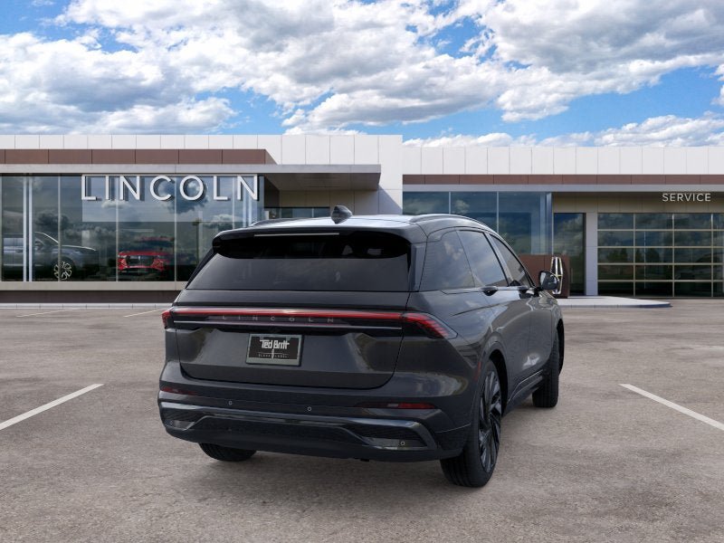 New 2026 Lincoln Nautilus Reserve w/ Jet Appearance Package AWD/4WD image 8